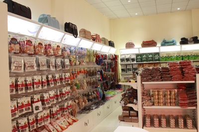 1481178574806768.jpg 样板店货架-6.JPG
